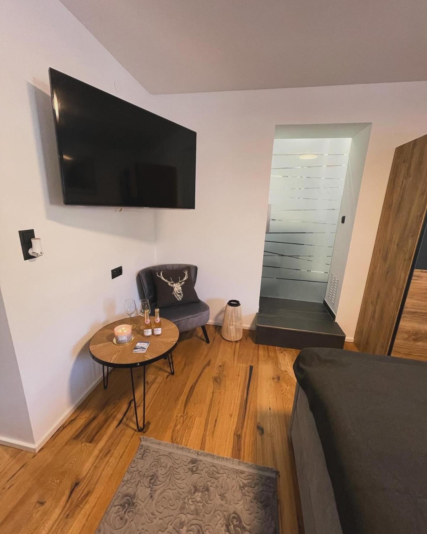 Appartement Leo 蒂罗尔-泽费尔德 外观 照片